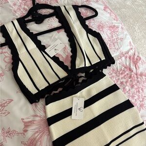 Windsor Black and White Striped Set
